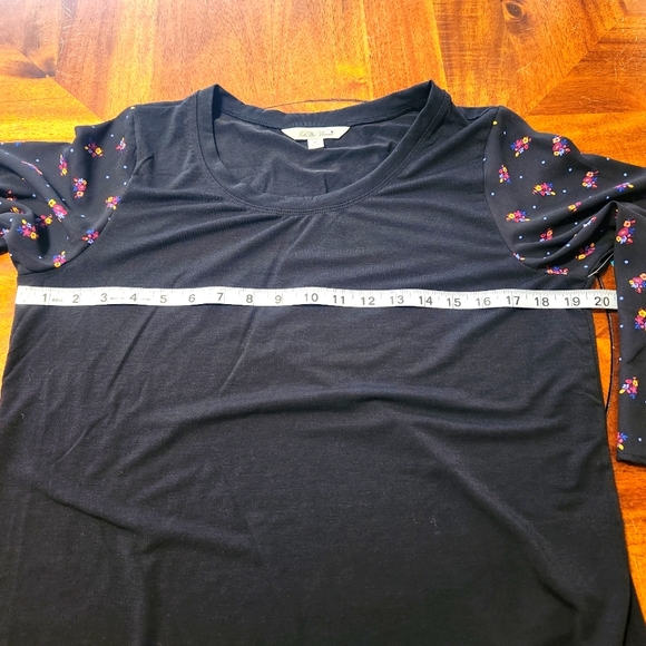 Pioneer Woman Scoop Neck Flare Sleeve Top - Picture 4 of 7